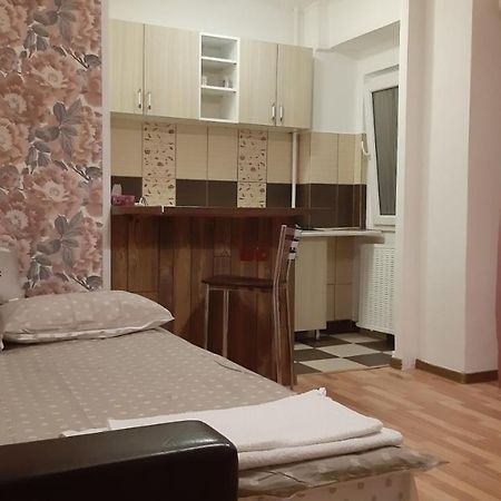 Studio Timpuri Noi 50 Бухарест Экстерьер фото